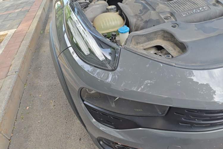 Used Lynk & Co 02 2019 High-Energy Edition 2.0T Automatic Two-Wheel Drive Shine Pro Edition China VI Standard Right Front Headlight
