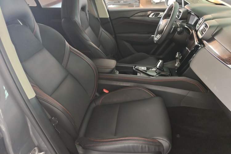 Used Lynk & Co 02 2019 High-Energy Edition 2.0T Automatic Two-Wheel Drive Pro Version China VI Standard Right Front Seat