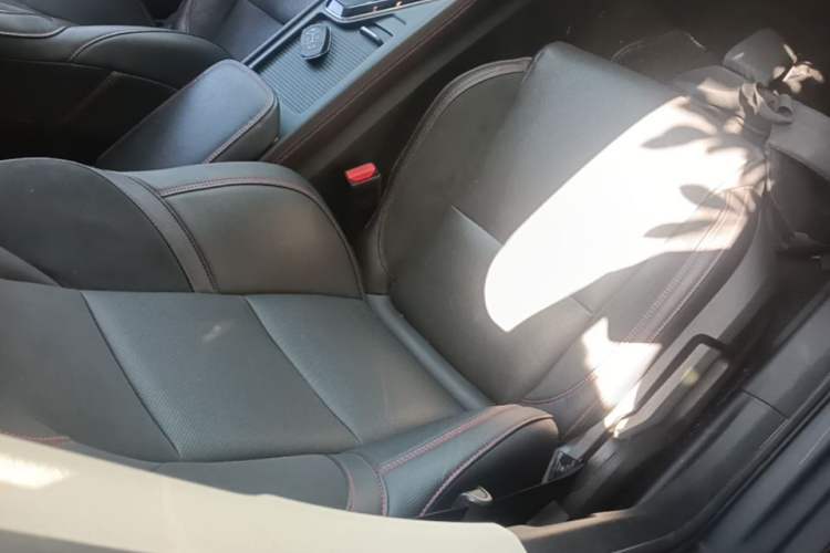 Used Lynk & Co 02 2019 1.5T DCT Two-Wheel Drive Sporty Version China VI Standard Right Front Seat