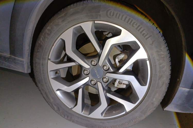 Used Lynk & Co 02 2019 1.5T DCT Two-Wheel Drive Pro Edition China VI Standard Right Front Wheel Hub