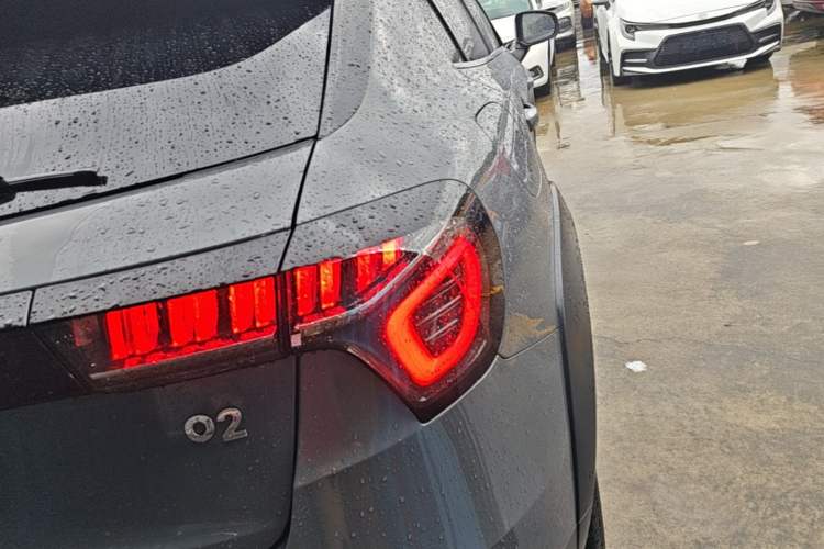 Used Lynk & Co 02 2019 1.5T DCT Two-Wheel Drive Shine Pro Edition China VI Standard Right Rear Taillight