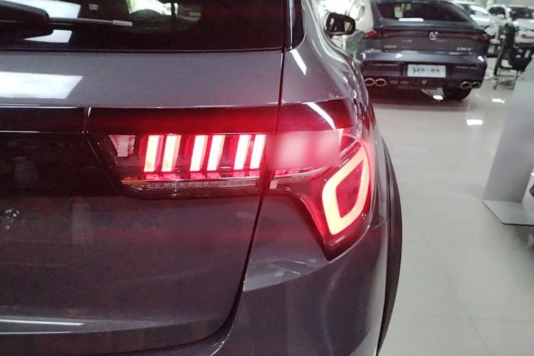 Used Lynk & Co 02 2019 High-Energy Edition 2.0T Automatic Two-Wheel Drive Pro Version China VI Standard Right Rear Taillight