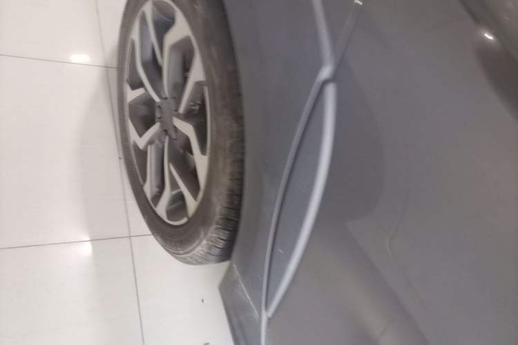 Used Lynk & Co 02 2019 1.5T DCT Two-Wheel Drive Sporty Version China VI Standard Right Rear Wheel Hub