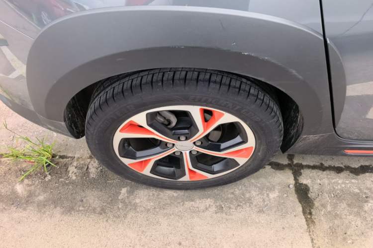 Used Lynk & Co 02 2019 1.5T DCT Two-Wheel Drive Zhaoban Version China VI Standard Right Rear Wheel Hub