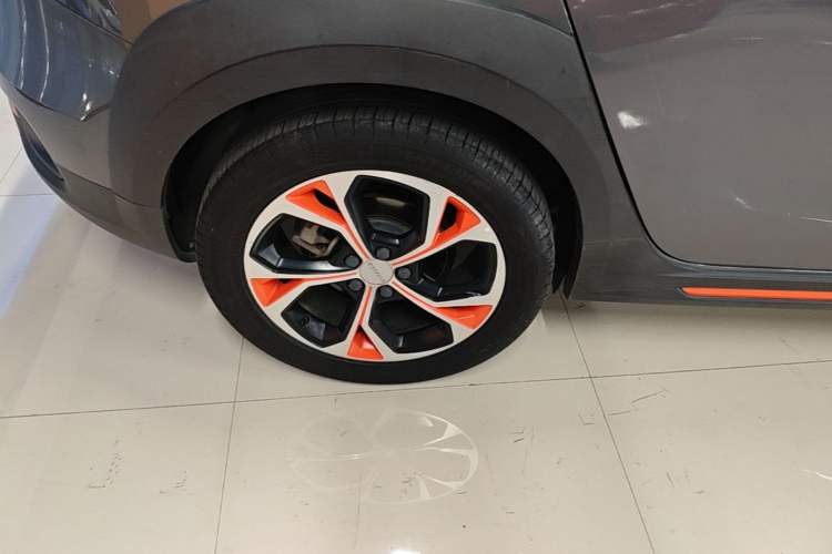 Used Lynk & Co 02 2019 1.5T DCT Two-Wheel Drive Zhaoban Version China VI Standard Right Rear Wheel Hub