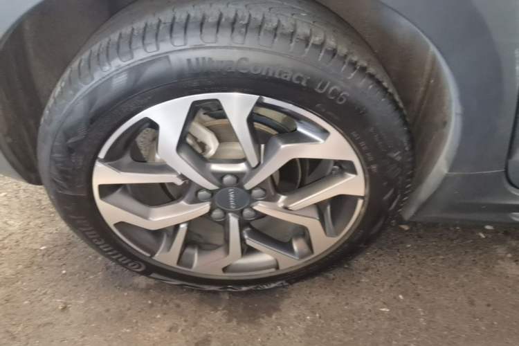 Used Lynk & Co 02 2019 1.5T DCT Two-Wheel Drive Pro Edition China VI Standard Right Rear Wheel Hub