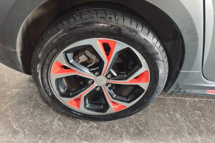 Used Lynk & Co 02 2019 1.5T DCT Two-Wheel Drive Zhaoban Version China VI Standard Right Rear Wheel Hub