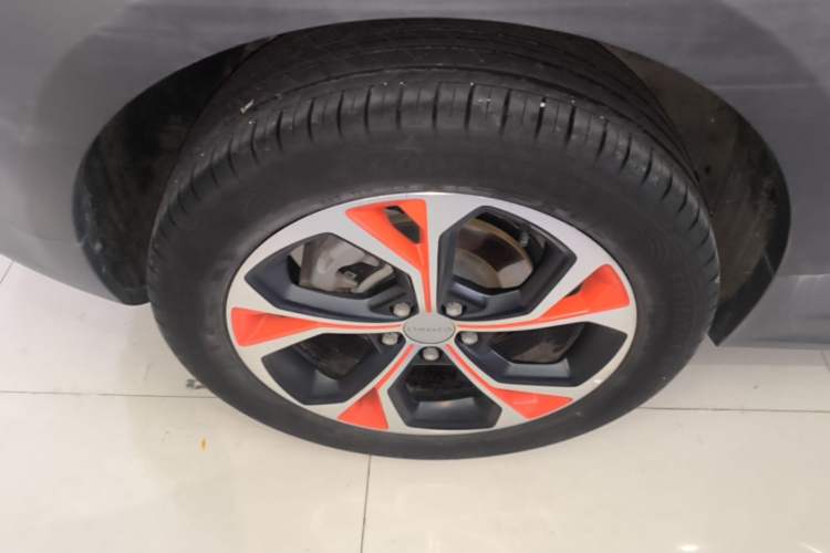 Used Lynk & Co 02 2019 1.5T DCT Two-Wheel Drive Zhaoban Version China VI Standard Right Rear Wheel Hub