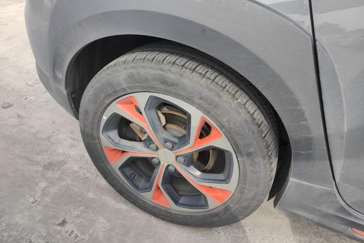 Used Lynk & Co 02 2019 1.5T DCT Two-Wheel Drive Shine Pro Edition China VI Standard Right Rear Wheel Hub