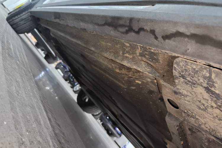 Used Lynk & Co 02 2019 1.5T DCT Two-Wheel Drive Sporty Version China VI Standard Right Side Sill