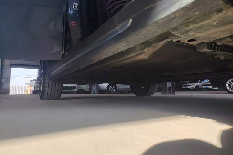 Used Lynk & Co 02 2019 1.5T DCT Two-Wheel Drive Pro Edition China VI Standard Right Side Sill