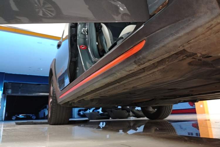 Used Lynk & Co 02 2019 1.5T DCT Two-Wheel Drive Zhaoban Version China VI Standard Right Side Sill