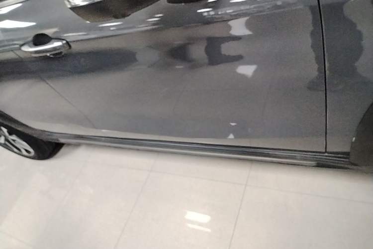 Used Lynk & Co 02 2019 High-Energy Edition 2.0T Automatic Two-Wheel Drive Pro Version China VI Standard Right Side Sill