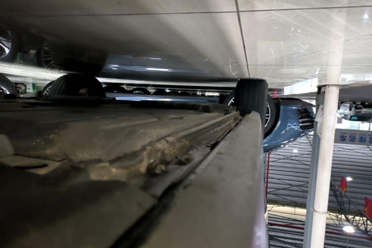 Used Lynk & Co 02 2019 1.5T DCT Two-Wheel Drive Pro Edition China VI Standard Right Side Sill