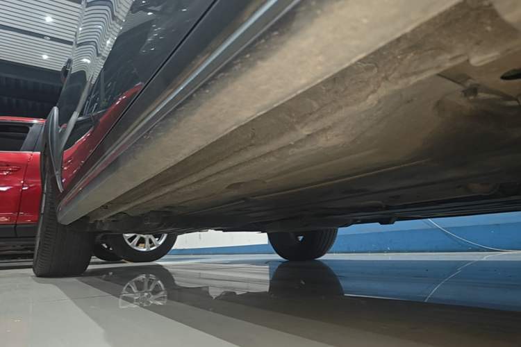 Used Lynk & Co 02 2019 1.5T DCT Two-Wheel Drive Pro Edition China VI Standard Right Side Sill
