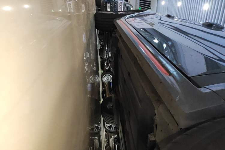 Used Lynk & Co 02 2019 1.5T DCT Two-Wheel Drive Shine Pro Edition China VI Standard Right Side Sill