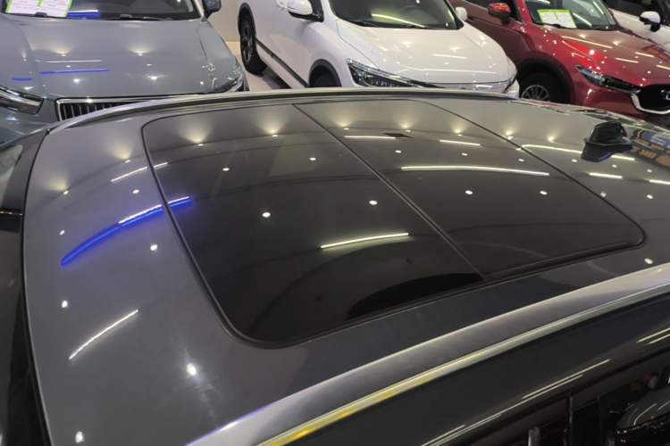 Used Lynk & Co 02 2019 1.5T DCT Two-Wheel Drive Zhaoban Version China VI Standard Roof