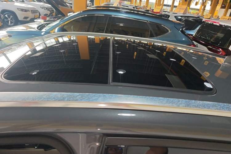 Used Lynk & Co 02 2019 1.5T DCT Two-Wheel Drive Zhaoban Version China VI Standard Roof