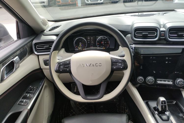 Used Lynk & Co 02 2019 High-Energy Edition 2.0T Automatic Two-Wheel Drive Zhaoban Model China VI Standard Steering Wheel