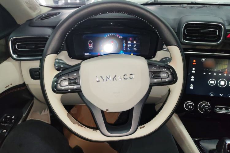 Used Lynk & Co 02 2019 1.5T DCT Two-Wheel Drive Zhaoban Version China VI Standard Steering Wheel