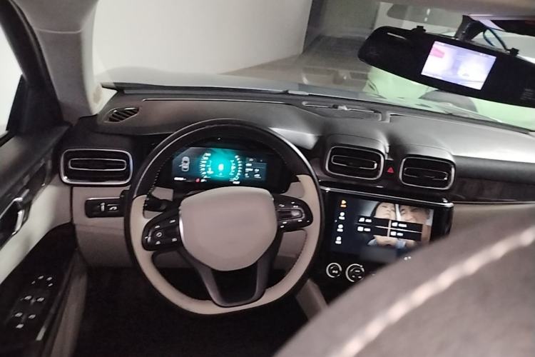 Used Lynk & Co 02 2019 1.5T DCT Two-Wheel Drive Zhaoban Version China VI Standard Steering Wheel