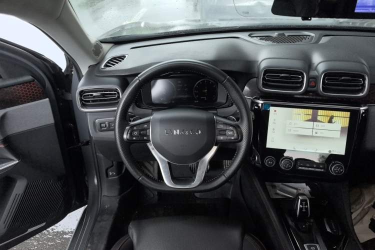 Used Lynk & Co 02 2019 1.5T DCT Two-Wheel Drive Sporty Version China VI Standard Steering Wheel