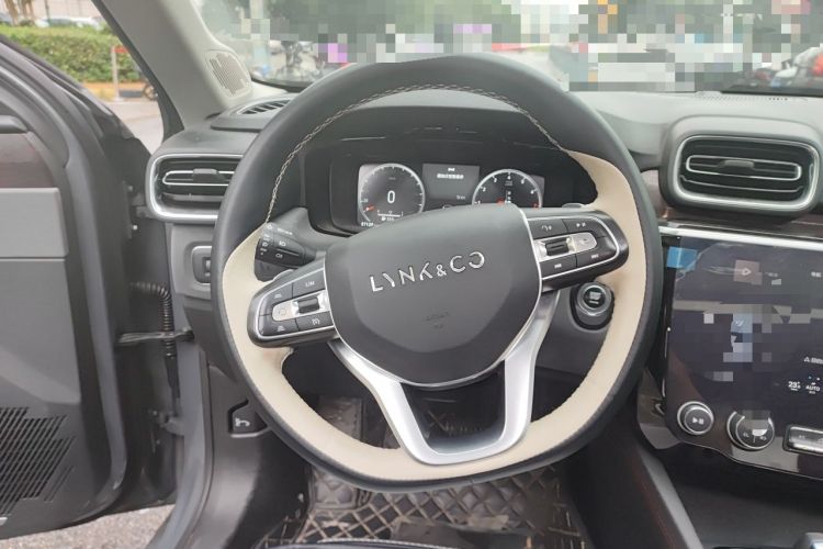Used Lynk & Co 02 2019 1.5T DCT Two-Wheel Drive Pro Edition China VI Standard Steering Wheel