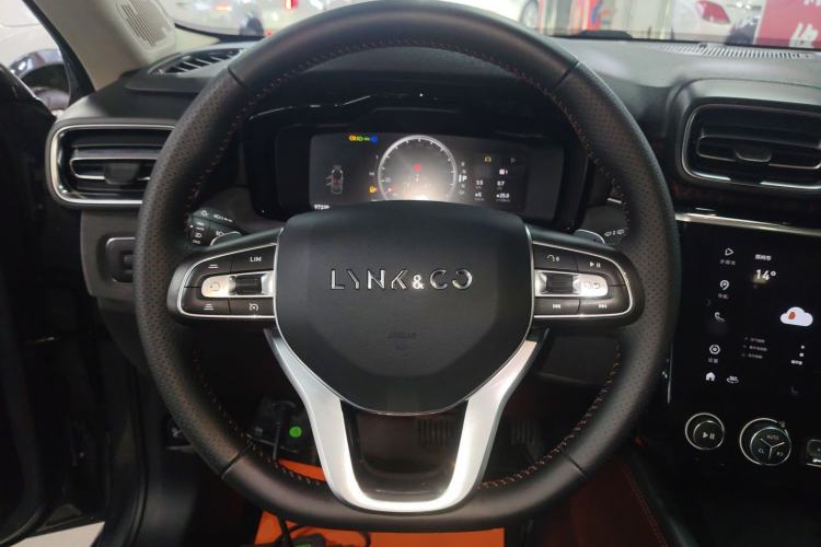 Used Lynk & Co 02 2019 1.5T DCT Two-Wheel Drive Pro Edition China VI Standard Steering Wheel