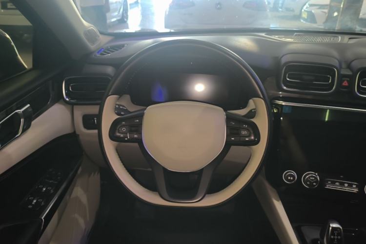 Used Lynk & Co 02 2019 1.5T DCT Two-Wheel Drive Zhaoban Version China VI Standard Steering Wheel