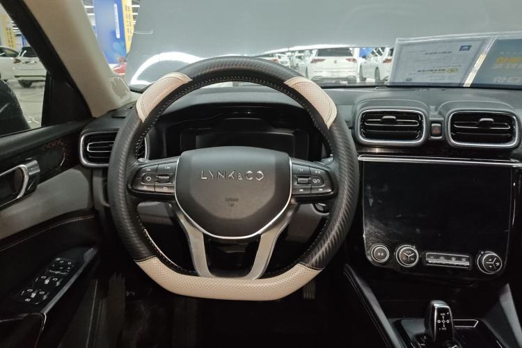 Used Lynk & Co 02 2019 High-Energy Edition 2.0T Automatic Two-Wheel Drive Rugged Version China VI Standard Steering Wheel