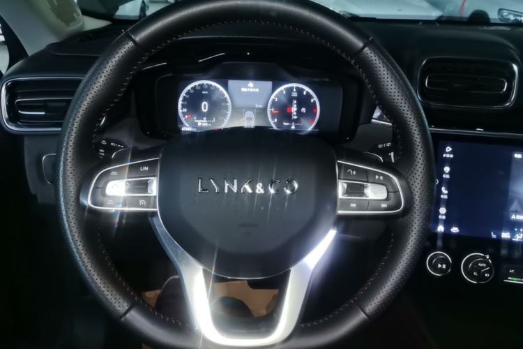 Used Lynk & Co 02 2019 High-Energy Edition 2.0T Automatic Two-Wheel Drive Pro Version China VI Standard Steering Wheel