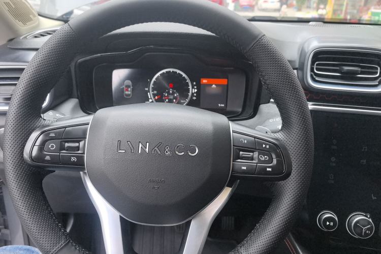 Used Lynk & Co 02 2019 1.5T DCT Two-Wheel Drive Sporty Version China VI Standard Steering Wheel