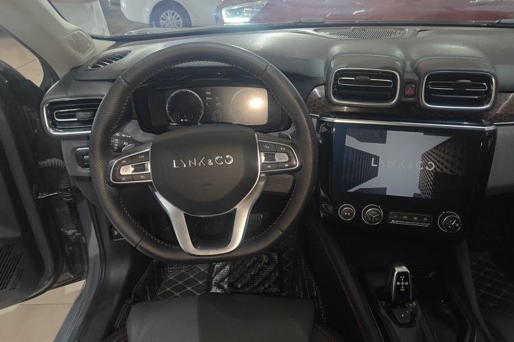Used Lynk & Co 02 2019 1.5T DCT Two-Wheel Drive Pro Edition China VI Standard Steering Wheel