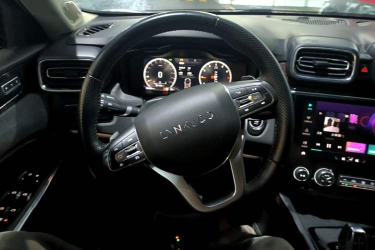 Used Lynk & Co 02 2019 1.5T DCT Two-Wheel Drive Pro Edition China VI Standard Steering Wheel