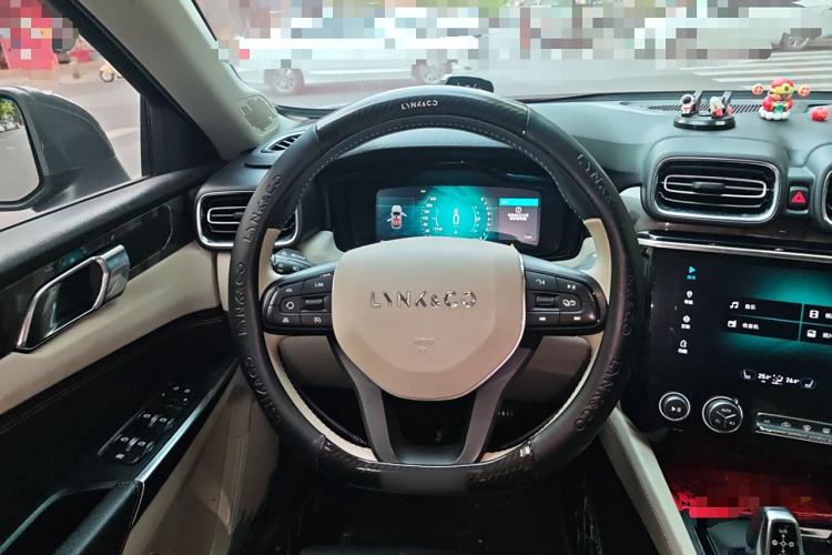 Used Lynk & Co 02 2019 1.5T DCT Two-Wheel Drive Zhaoban Version China VI Standard Steering Wheel