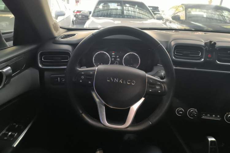 Used Lynk & Co 02 2019 High-Energy Edition 2.0T Automatic Two-Wheel Drive Rugged Version China VI Standard Steering Wheel
