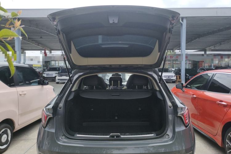 Used Lynk & Co 02 2019 High-Energy Edition 2.0T Automatic Two-Wheel Drive Zhaoban Model China VI Standard Trunk