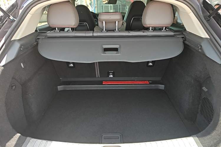 Used Lynk & Co 02 2019 High-Energy Edition 2.0T Automatic Two-Wheel Drive Shine Pro Edition China VI Standard Trunk