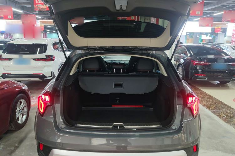 Used Lynk & Co 02 2019 1.5T DCT Two-Wheel Drive Pro Edition China VI Standard Trunk