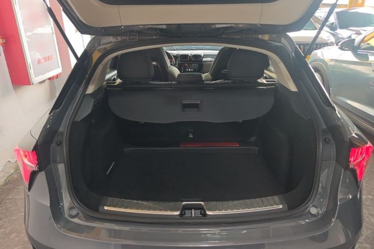 Used Lynk & Co 02 2019 1.5T DCT Two-Wheel Drive Zhaoban Version China VI Standard Trunk
