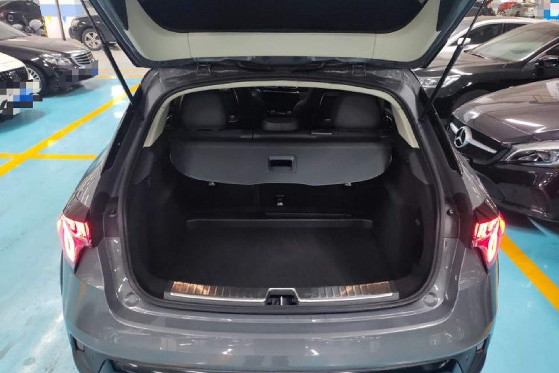 Used Lynk & Co 02 2019 High-Energy Edition 2.0T Automatic Two-Wheel Drive Shine Pro Edition China VI Standard Trunk