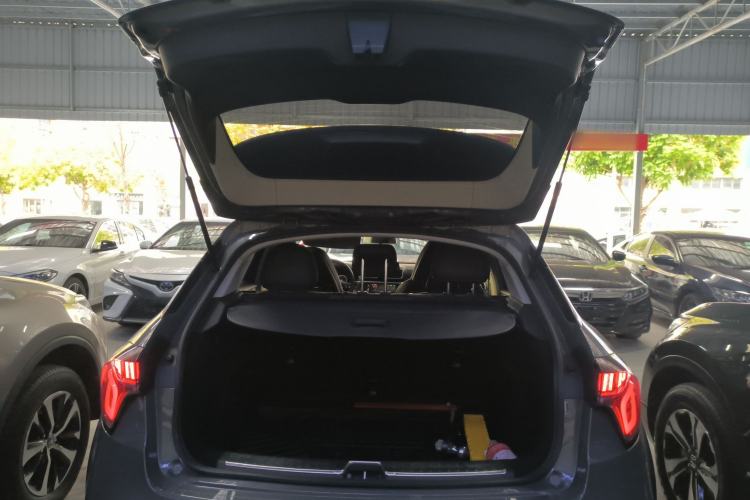 Used Lynk & Co 02 2019 High-Energy Edition 2.0T Automatic Two-Wheel Drive Rugged Version China VI Standard Trunk