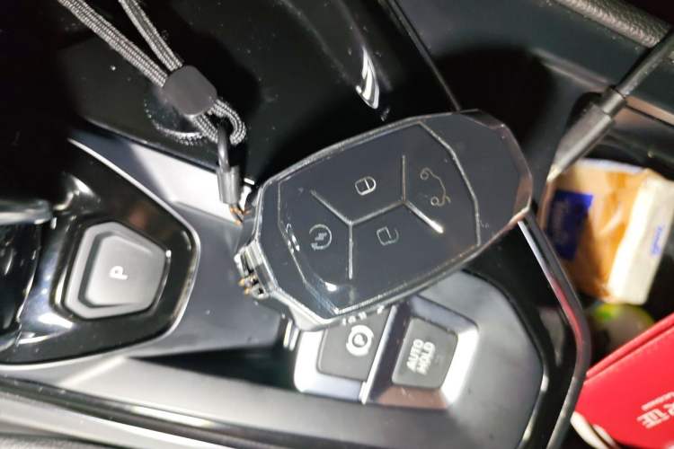 Used Lynk & Co 02 2019 1.5T DCT Two-Wheel Drive Pro Edition China VI Standard Vehicle Key