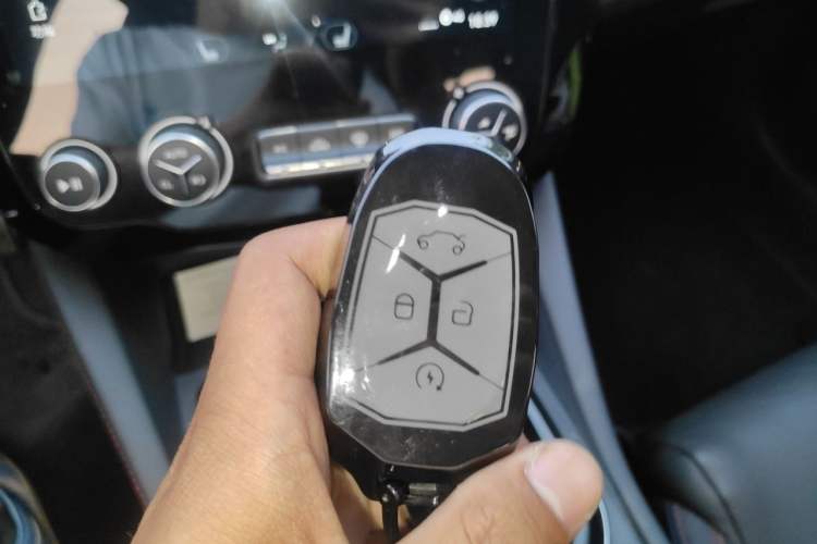 Used Lynk & Co 02 2019 1.5T DCT Two-Wheel Drive Sporty Version China VI Standard Vehicle Key