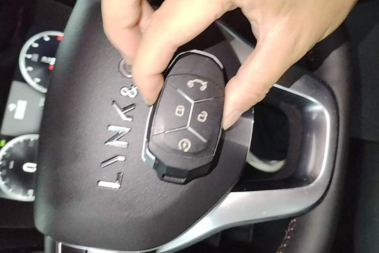 Used Lynk & Co 02 2019 High-Energy Edition 2.0T Automatic Two-Wheel Drive Pro Version China VI Standard Vehicle Key