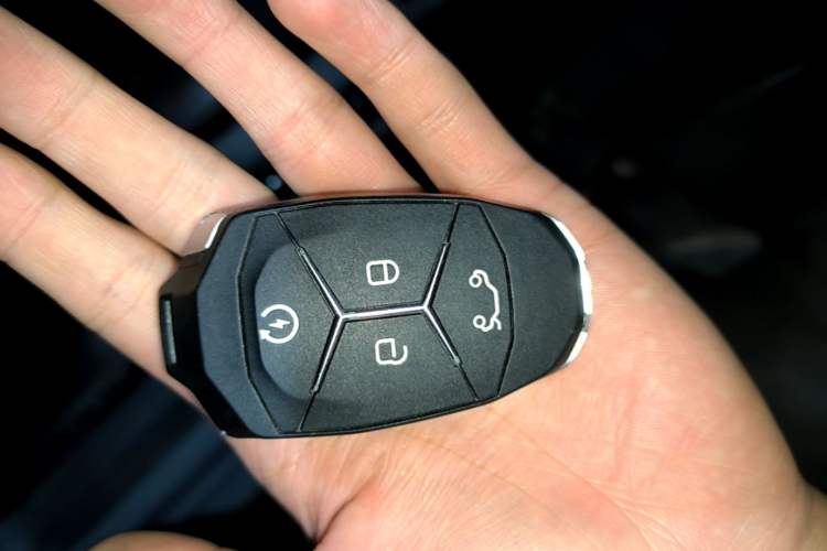 Used Lynk & Co 02 2019 1.5T DCT Two-Wheel Drive Pro Edition China VI Standard Vehicle Key
