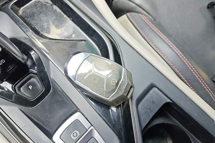 Used Lynk & Co 02 2019 1.5T DCT Two-Wheel Drive Shine Pro Edition China VI Standard Vehicle Key