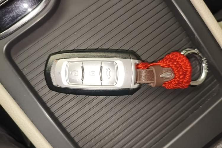 Used Lynk & Co 02 2019 High-Energy Edition 2.0T Automatic Two-Wheel Drive Zhaoban Model China VI Standard Vehicle Key
