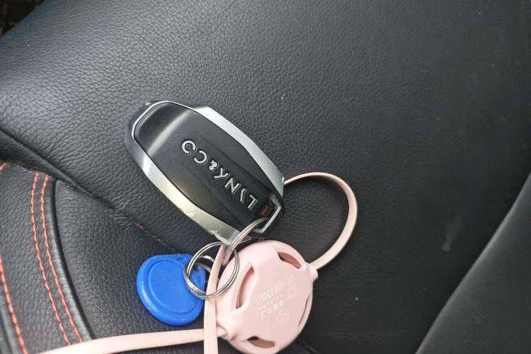 Used Lynk & Co 02 2019 1.5T DCT Two-Wheel Drive Shine Pro Edition China VI Standard Vehicle Key