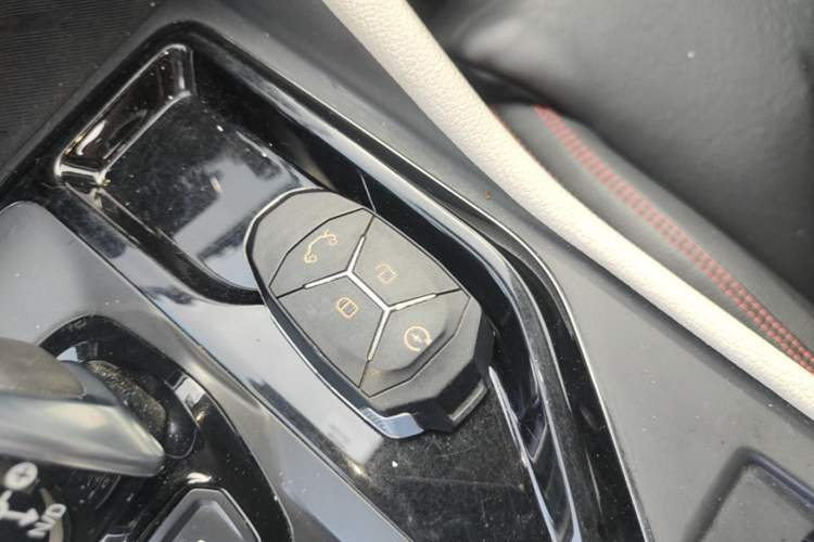 Used Lynk & Co 02 2019 1.5T DCT Two-Wheel Drive Shine Pro Edition China VI Standard Vehicle Key